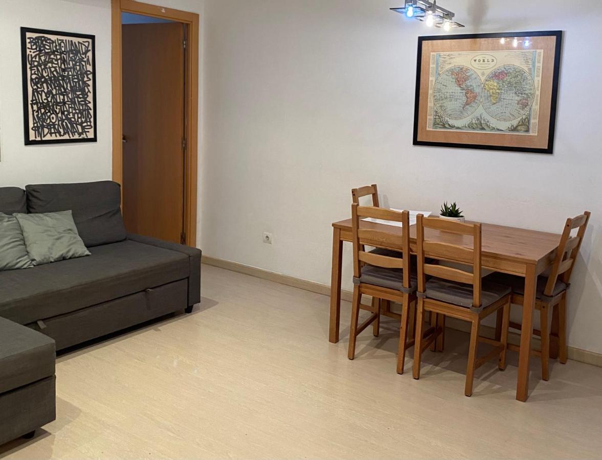 Cozy Apartment At A Great Location! L’Hospitalet de Llobregat Zewnętrze zdjęcie